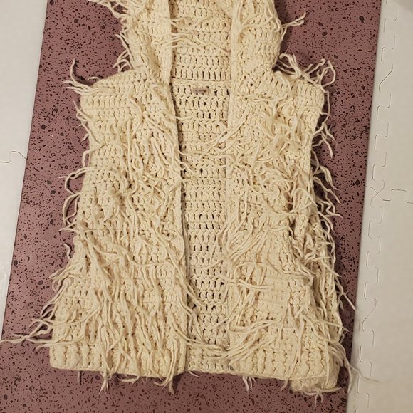 Urban Outfitters Ecote Shaggy Knit Vest - Picture 3 of 3